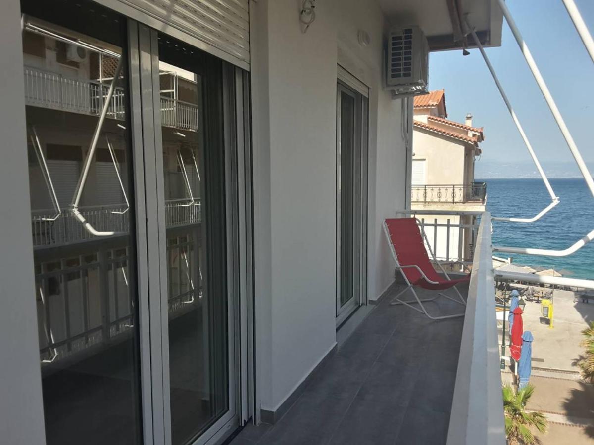 Seaview Apartment In Theheart Of Loutraki Exterior foto